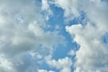 Obraz premium Beautiful sky and majestic clouds