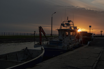 Port-zachód słońca