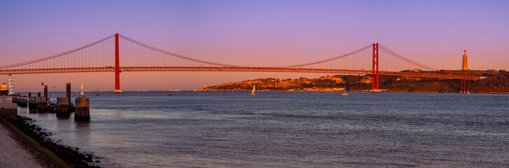 25 de abril bridge