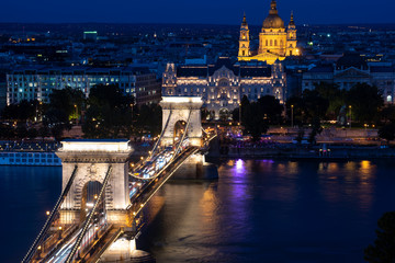 Fototapeta na wymiar Széchenyi Chain Bridge with St. Stephen's Cathedral at Blue Hour