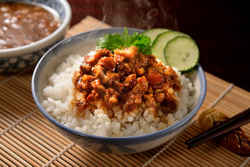 TAIWAN STREET FOOD braised pork on rice