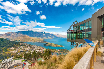 Cityscape of queenstown with lake Wakatipu from top, new zealand, south island