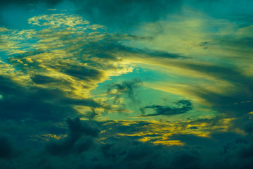 Fototapeta na wymiar 秋の夕暮れの空と雲