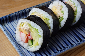 サラダ巻 © photosomething