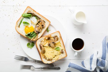 Breakfast sandwich. Fried eggs with toast