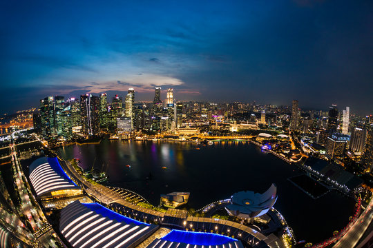 Aerial view of Singapore skyline and Marina Bay at sunset © Ugur