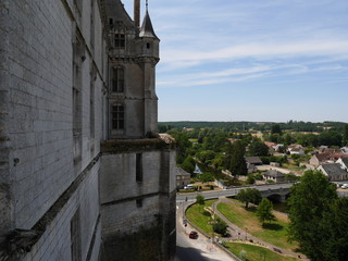 Un mur de chateaufort avec fenetres