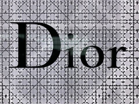 1 287 件の最適な Dior 画像 ストック写真 ベクター Adobe Stock