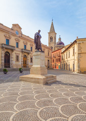 Fototapeta na wymiar Sulmona (Abruzzo, Italy) - An artistic city in province of L'Aquila, in the heart of Abruzzo region, Majella National Park, famous for the production of comfits. Here the historical center.