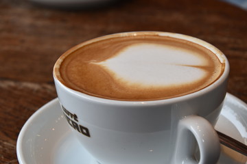 Obraz premium Cappuccino w filiżance