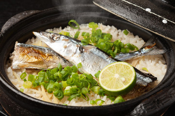秋刀魚の炊き込みご飯