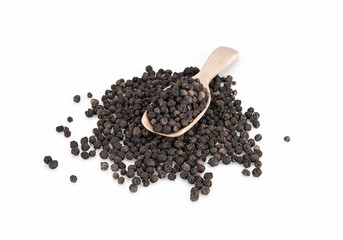 black peppercorns isolated on white background.pepblack peppercorns isolated on white background
