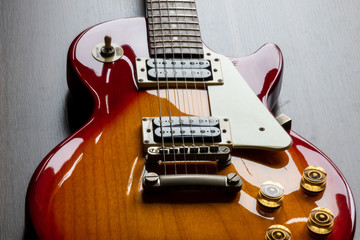 Guitarra Modelo Vintage