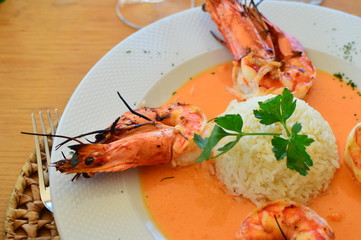 grilled shrimp with lemon