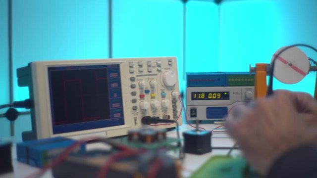 debugging electronic devices with arduino microcontrollers in electronics laboratory