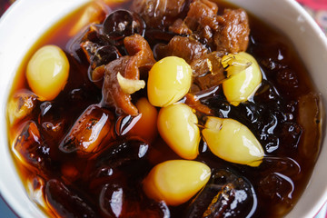 Sweet dessert made of herbs with ice,ching po leung gruel or water chestnut cold soup. It is good for summer and release your body heat.