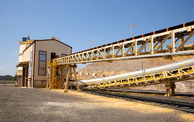 Gold mine mining elevators