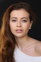 Obraz premium Beautiful young female brunette model