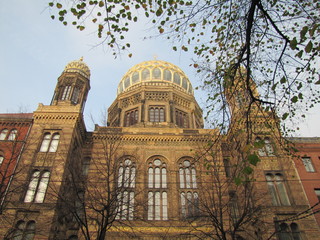 Fototapeta na wymiar New Synagogue in Berlin, Germany