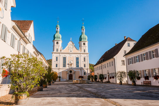 Arlesheim, Dom, Domplatz, Brunnen, Dorf, Baselland, Herbst, Schweiz