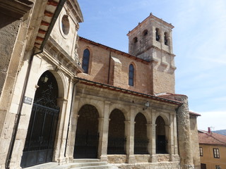 Obraz premium IGLESIA EN MEDINA DE POMAR, BURGOS