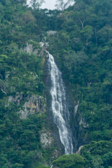Obraz premium cascada de la media luna