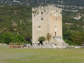 TORRE MEDIEVAL EN VALDENOCEDA DE VALDIVIELSO, BURGOS