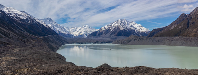 Naklejka premium Tasman Lake and glacier, Mount Cook National Park, New Zealand