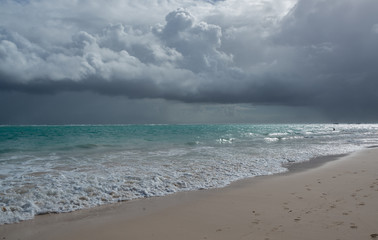 Fototapeta na wymiar tormenta en el mar