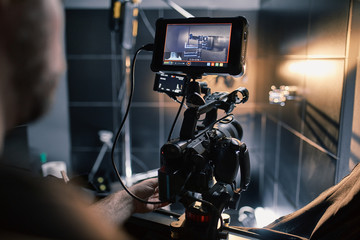 Behind the scenes of filming films or video products and the film crew of the film crew on the set...