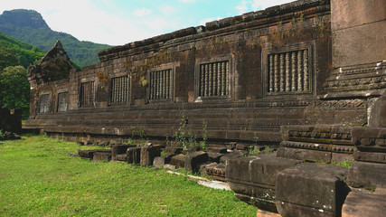 Fototapeta na wymiar Poo temple castle is Khmer architecture art in Khmer civilization period about Buddhist century 12, Pakse Laos.