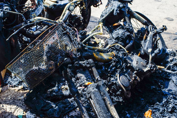 Motorcycle was burned from the arsonist of the terrorists