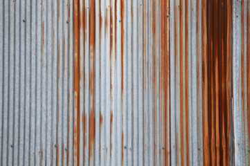 赤錆たトタン壁