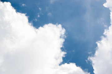 Obraz premium Blue sky and clouds background