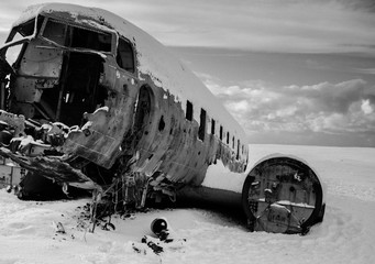 iceland plan wreck