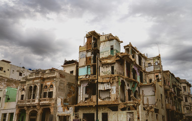 Fototapeta premium facades of ruined buildings. Old Havana Cuba