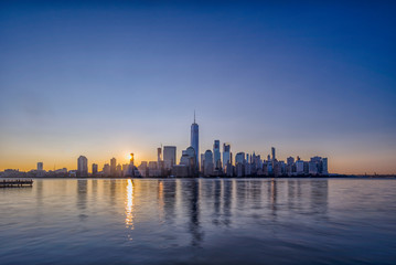 Fototapeta na wymiar Manhattan skyline at dawn, view from New Jersey