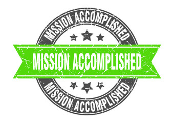 Obraz premium mission accomplished round stamp with green ribbon. mission accomplished