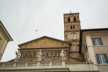 Fototapeta na wymiar Santamaría in Trastevere in Rome. 13th-century Christian temple with mosaic