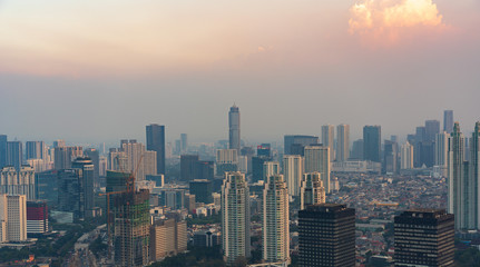 Obraz premium Jakarta cityscape at dusk