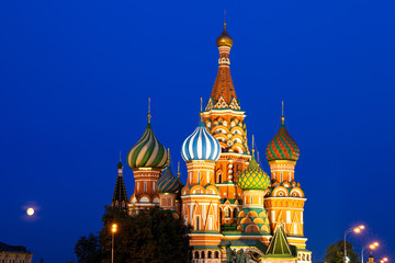 Fototapeta premium St. Basil's Cathedral at night, Red Square, Moscow