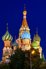 Fototapeta na wymiar St. Basil's Cathedral at dusk, Red Square, Moscow