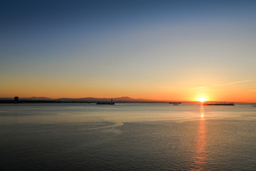 Fototapeta na wymiar Long Beach port, California at dawn