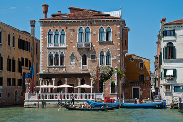 Venice, Italy: Venetian palaces at the Grand Canal, View from Campo San Samuele, Venice, Italy © Olaf