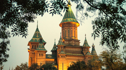 Fototapeta premium Timisoara Orthodox Metropolitan Cathedral autumn night view