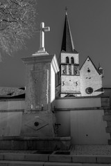 La ville de Lyon, obscure et lumineuse.