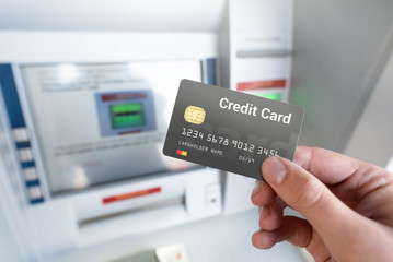 Withdraw money from an ATM with mobile phone