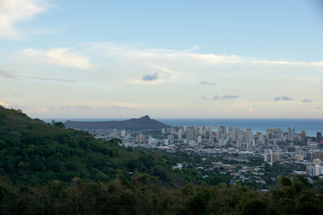 Mountain view of city of Honolulu from Diamond Head to Manoa