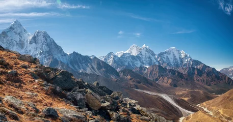 Foto auf Acrylglas Makalu Panoramablick auf die große Himalaya-Kette mit Ama Dablam in der linken Ecke. Nepal, Everest-Gebiet.