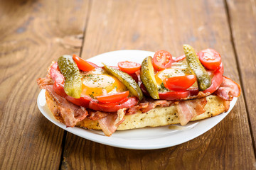 a simple sandwich with bacon